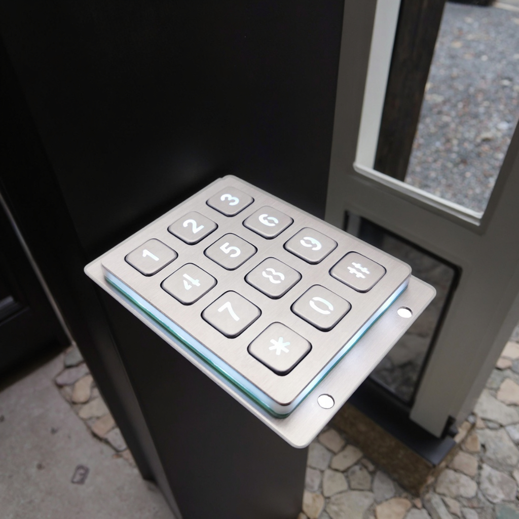 Customized 4X3 Matrix IP65 LED Backlight Control Outdoor Sunlight Responsive Metal Keyboard